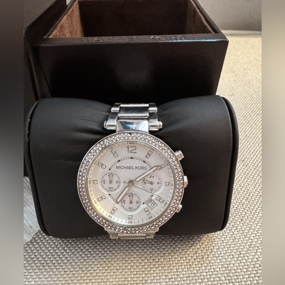 SOLD ‼️ Michael Kors watch